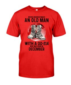 Never Underestimate An Old Man Unisex T-shirt