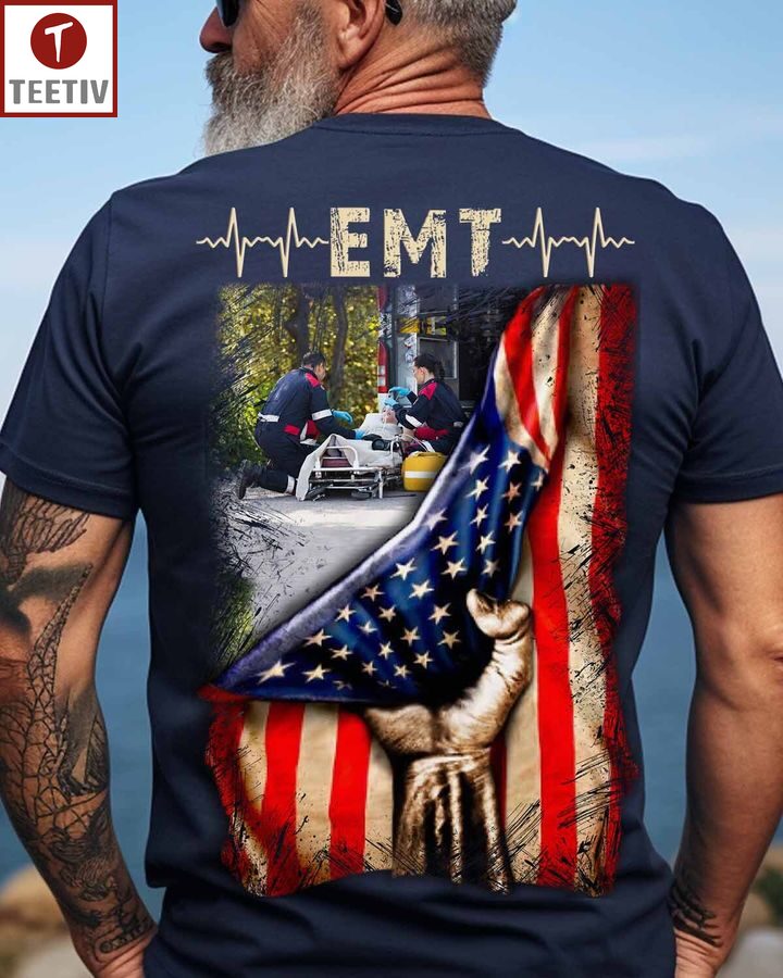 Proud Emt US Flag Unisex T-shirt